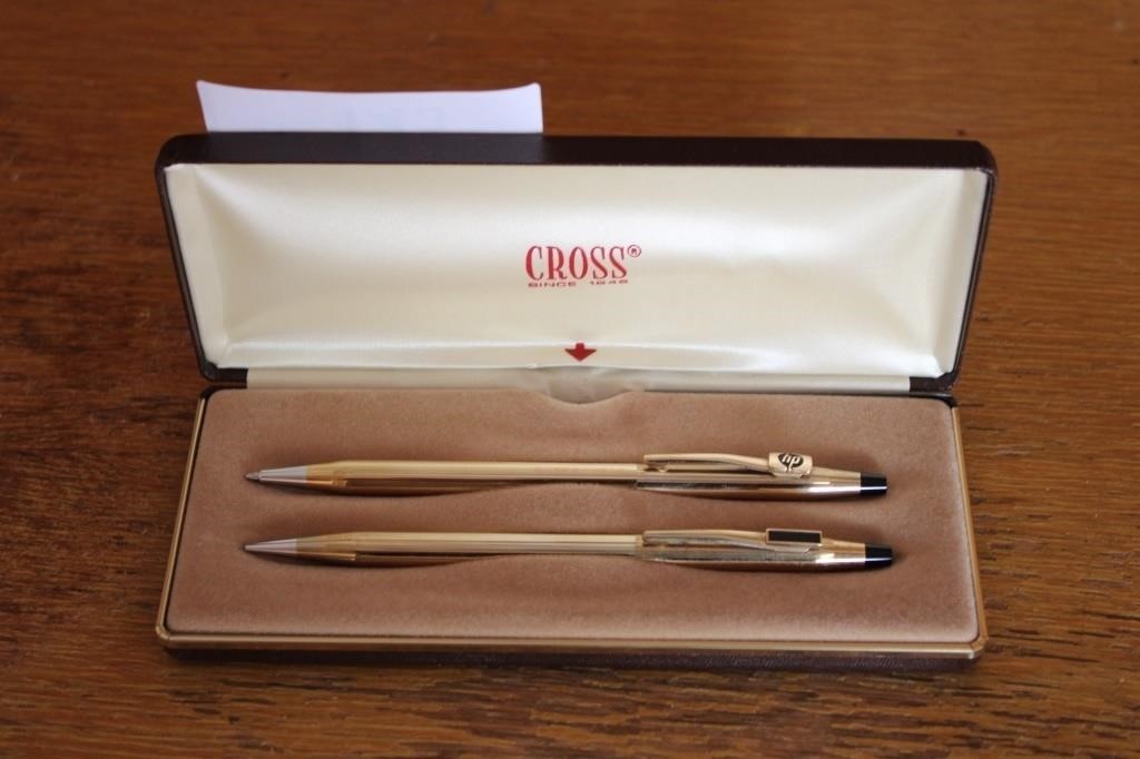 Cross pen set