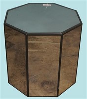 SMALL OCTAGONAL MIRRORED TABLE