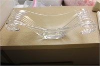 Glass C enter Bowl