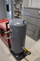 200 PSI STORAGE TANK MOUNTED TO PUSH CART