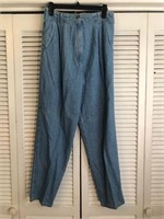 VINTAGE WOOLRICH JEANS SIZE 14