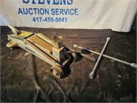 AC Delco florr Jack with 4-way wrench
