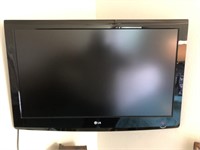 LG 36 inch TV Model 37LG30