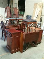 Lot of 12 pieces of furniture