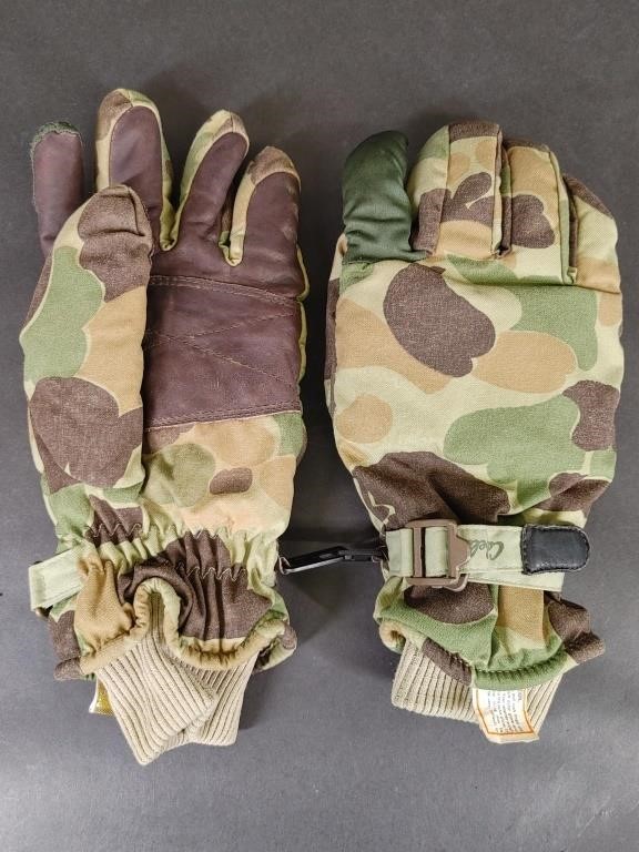 Cabela’s Gore Tex Camo Winter Gloves