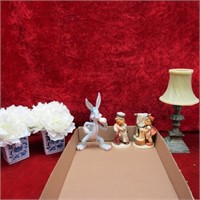 Candle lamp, flower décor, figures. Bugs bunny.