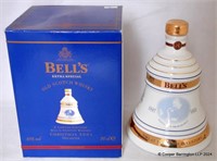 Bell's Extra Special Scotch Whisky Christmas 2001