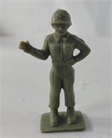 Female World War II medic mini figurine