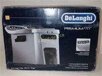 DeLonghi Premium Fryer