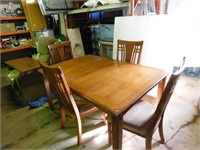 A very well made table and 4 chairs