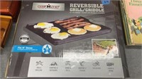 Reversible grill griddle