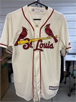 Molina, St. Louis Cardinals jersey size small