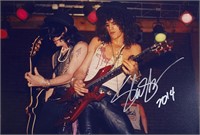 Autograph Signed 
Guns N Roses Photo