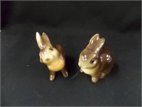 Two Goebel bunnies