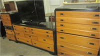 CHEST OF DRAWERS ONRIGHT