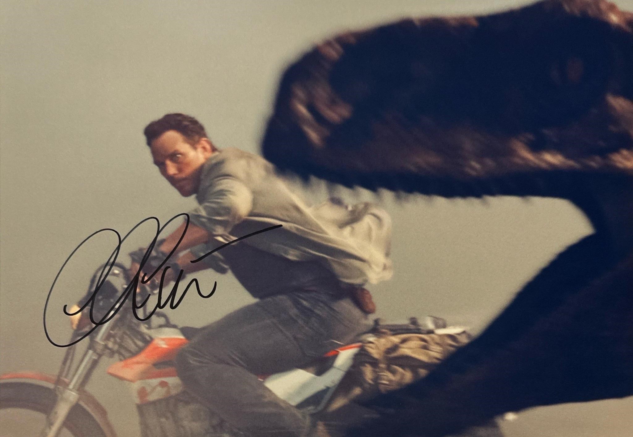 Autograph COA Jurassic World Photo