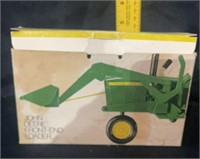 Empty box Jihn Deere Front end loader