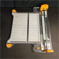 Fiskars Precision rotary trimmer, foldable