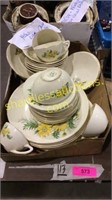 China set, McCoy, hull dishes