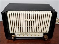 Granco Model 620A Tube Radio 10.5"