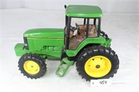 John Deere 7600 Tractor