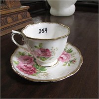 ROYAL ALBERT-AMERICAN BEAUTY CUP & SAUCER