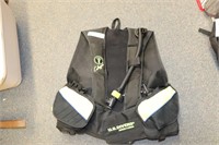 US Divers Aqua-Lung Calyspo Scuba Divers Vest  Lrg