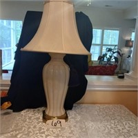 WHITE LAMP WITH GOLD-LIKE COLORED BASE