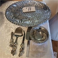SERVING TRAY, SMALL BOWL, CAKE UTENSILS