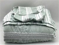 Berkshire 92 x 96 Comforter & 2 Shams W/ Bag