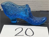 Fenton Blue Victorian Shoe Heel Daisy & Button