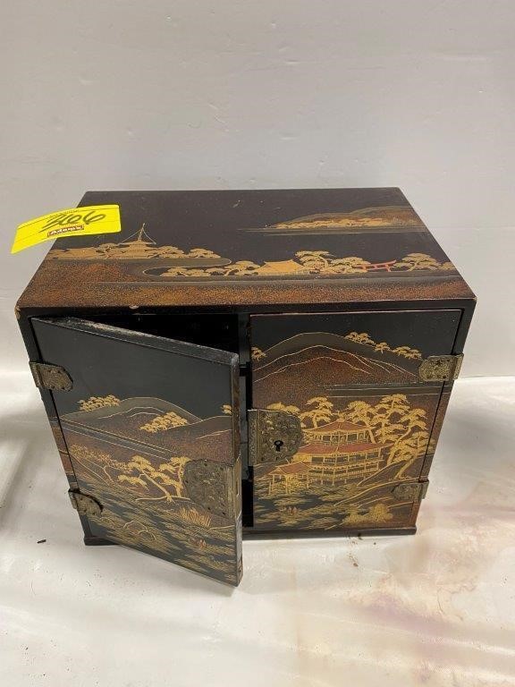 ASIAN THEMED JEWELRY BOX