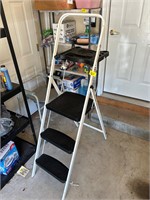 Step ladder