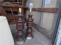 2 wooden lamps w/shades