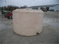 1350 gallon storage tank