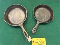 Griswold No. 3 and No. 4 Pans