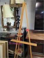 Easel