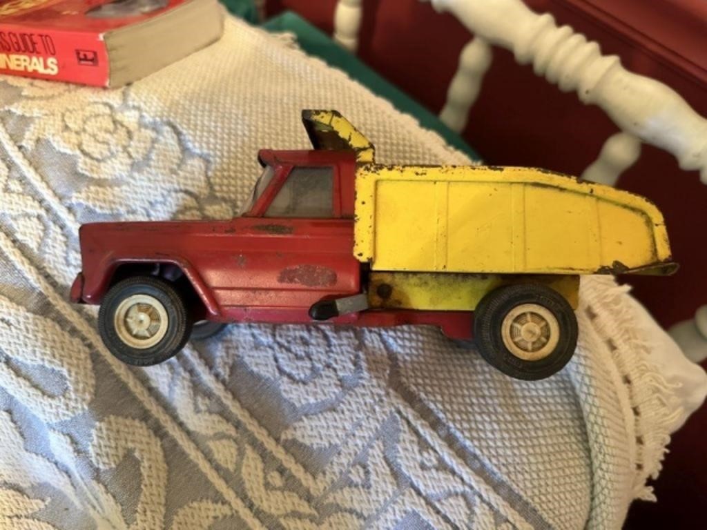 Tonka Toy Dump Truck