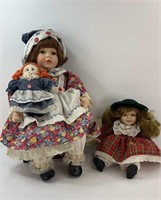 (2) DOLLS & DOLL STOOL