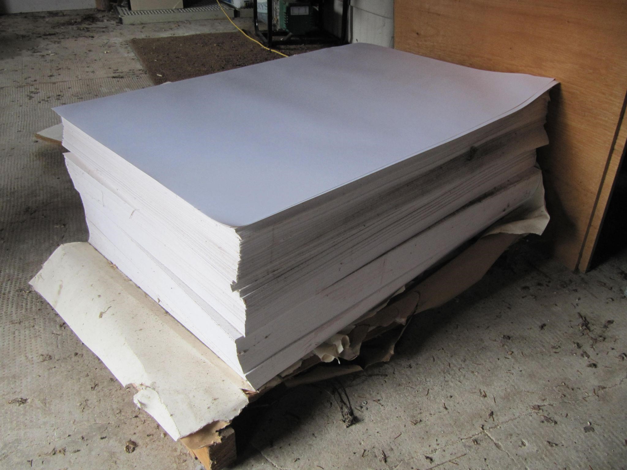 LARGE SKID OF PRINT PAPER SHEETS