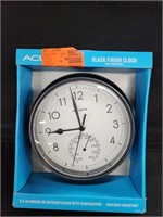 9.3 in indoor/outdoor clock with temperature