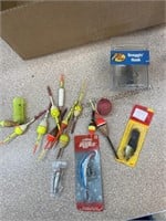 Miscellaneous box lot, floaters, lures, snaggin