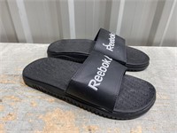 Womens  Reebok Slides Size 10