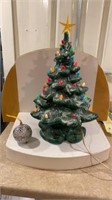 19 INCH CERAMIC CHRISTMAS TREE AND MUSICAL