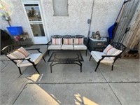 Patio Set Love Seat & 2 Chairs & Table
