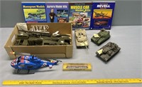 Military Vehicle Plastic Model & Model Book Lot