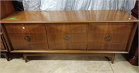 Lovely 9 drawer dresser with mirror. mirror is
