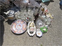 GROUP OF GLASS WARE AND MISC