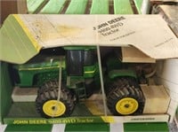 JD 9400 4WD Collector Tractor
