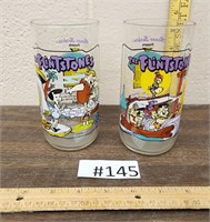 Vintage Hardee's the Flintstones glasses